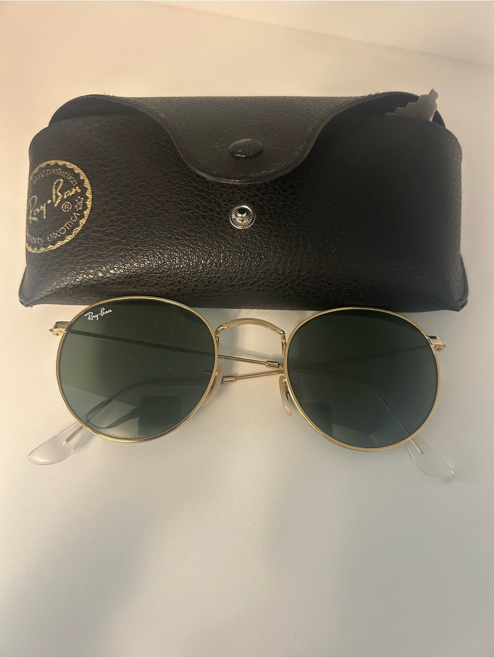Ray-Ban Gold Frame Sunglasses with Dark Green Lenses